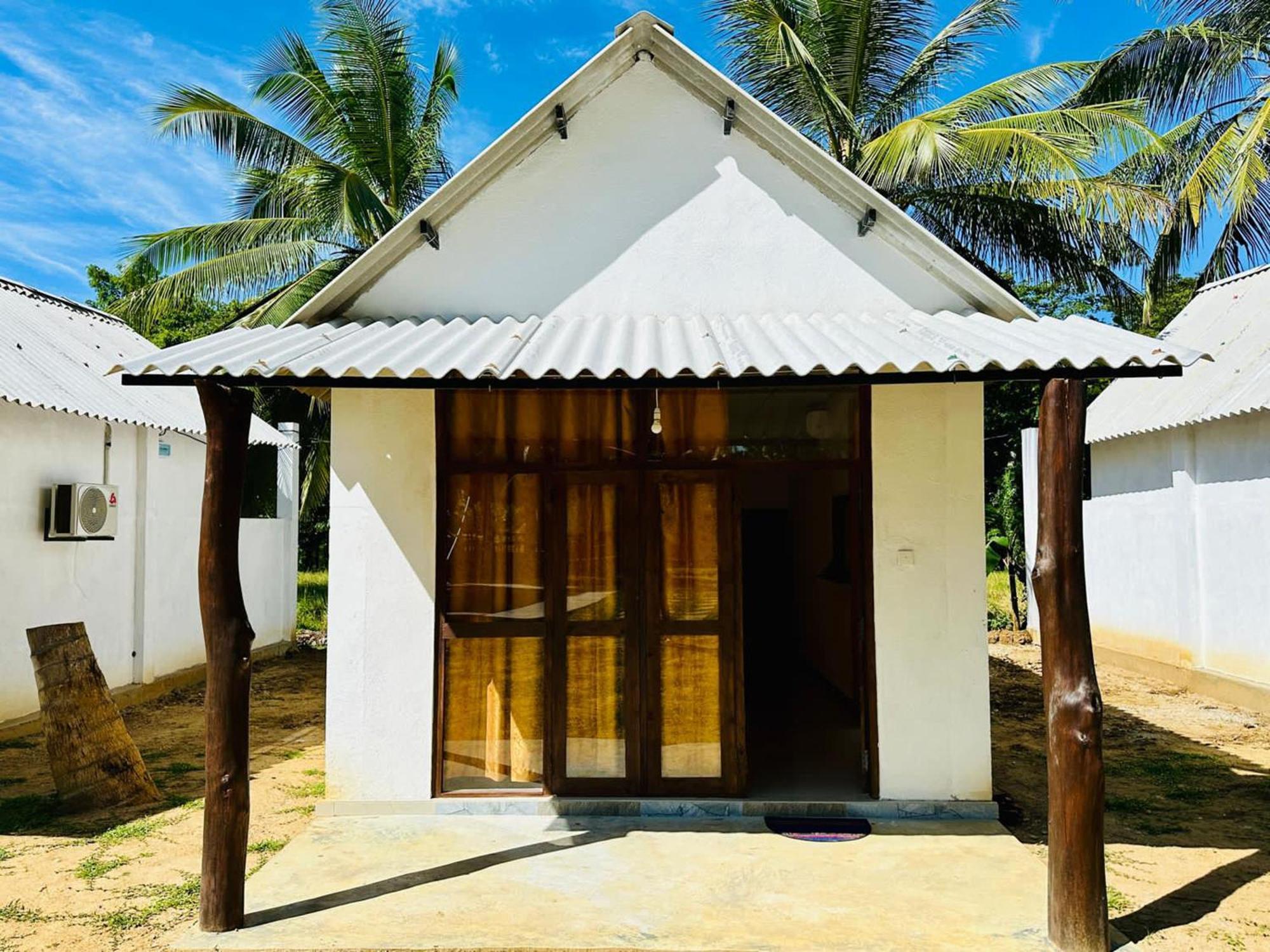 Eagle Safari Cottage Udawalawe Esterno foto